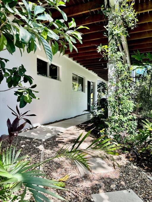 Sunrise Beach Holiday Apartment Exterior foto